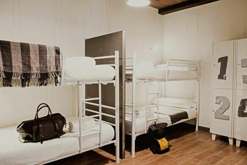 Room00 Chueca Hostel Madrid Eksteriør bilde